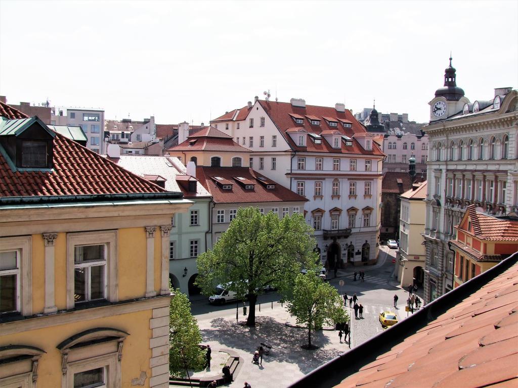 Michalska 2 - Old Town Apartment Prag Exteriör bild